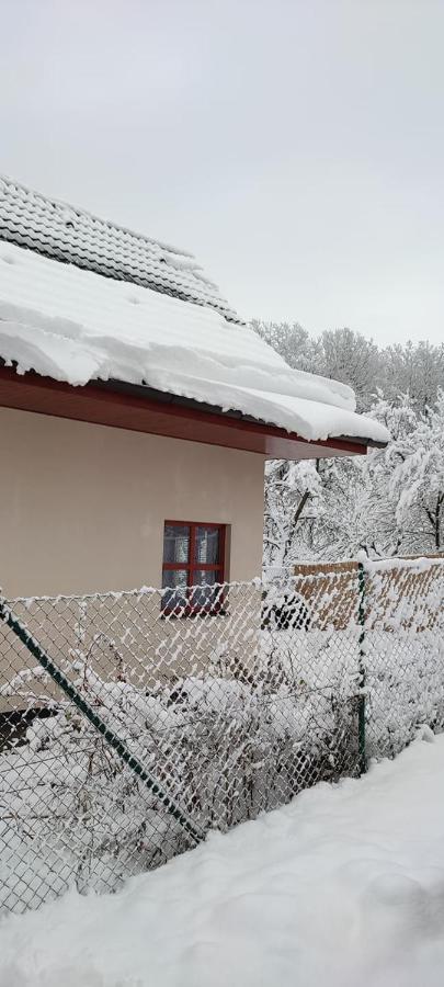Chata Nad Lazenskym Udolim Luhačovice Kültér fotó